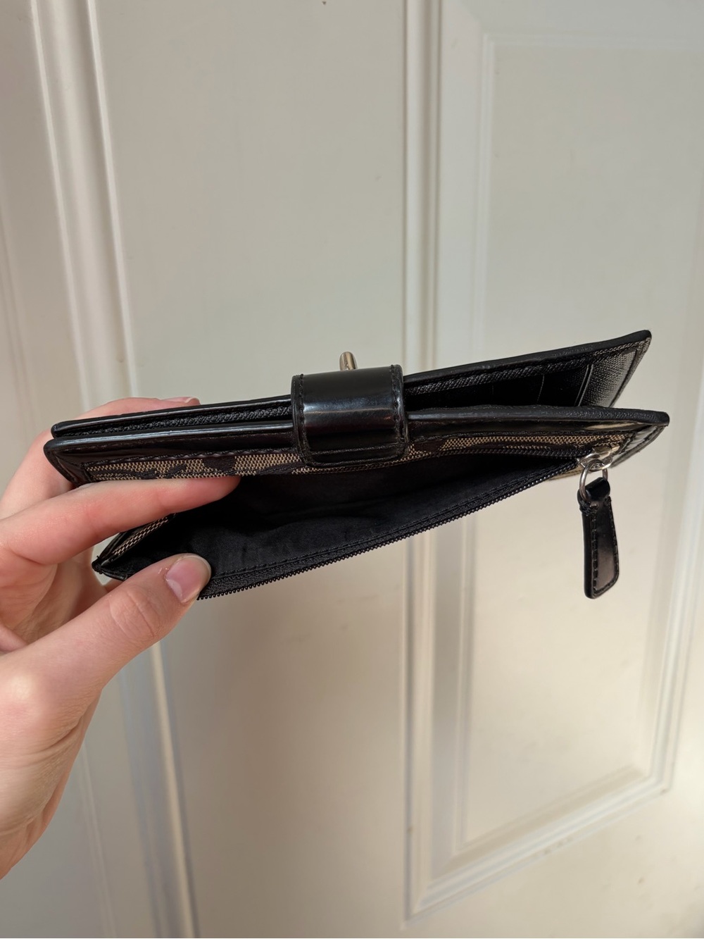 Coach Signature Slim Turnlock Wallet π - Picture 4 of 7